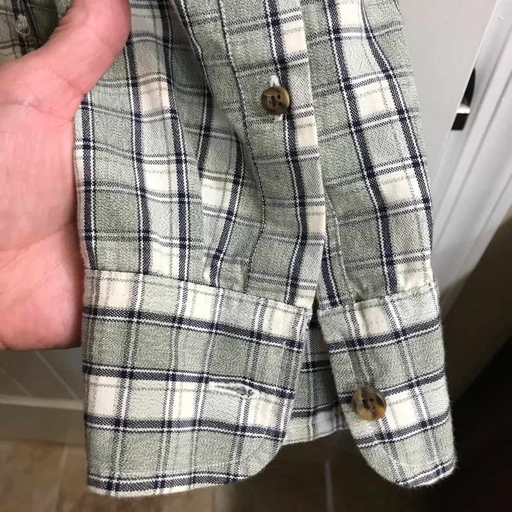 👕J CREW Button Down Shirt